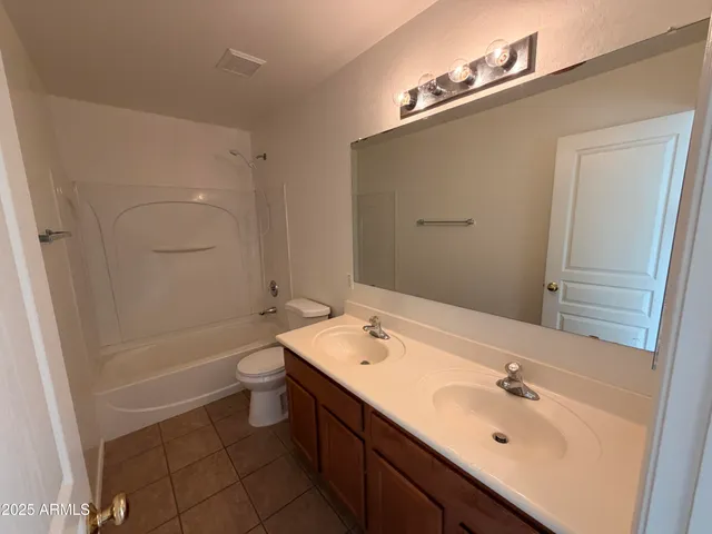 $1,599 | 422 East Saddle Way, San Tan Valley, AZ 85143