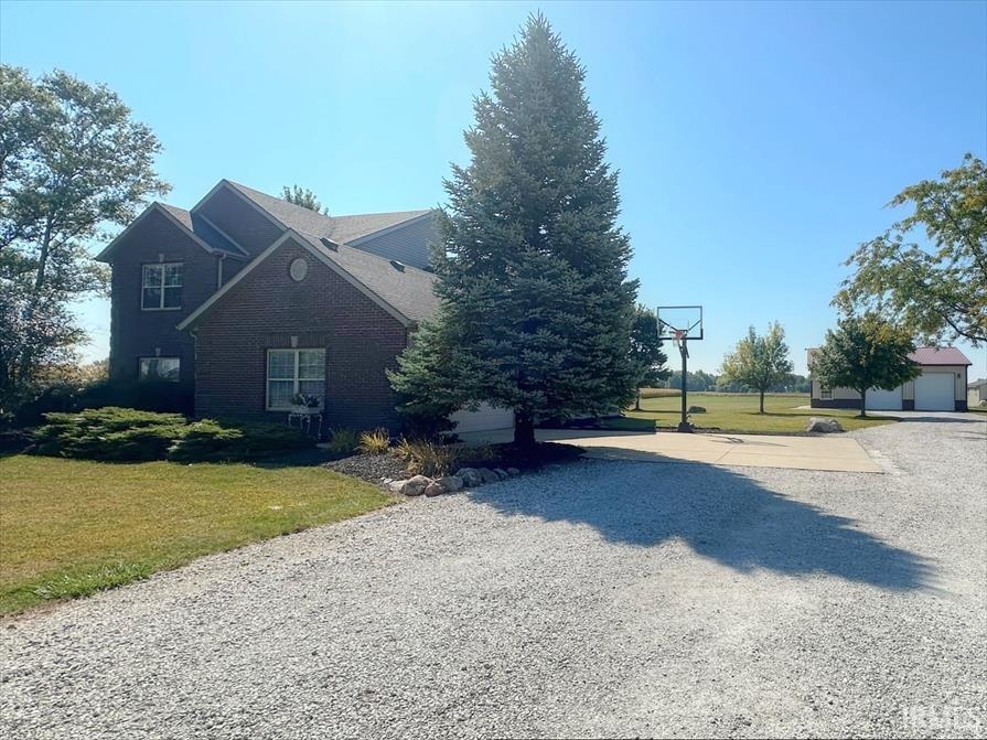 2721 East 100 South Tipton, IN 46072 - Photo 3 of 34