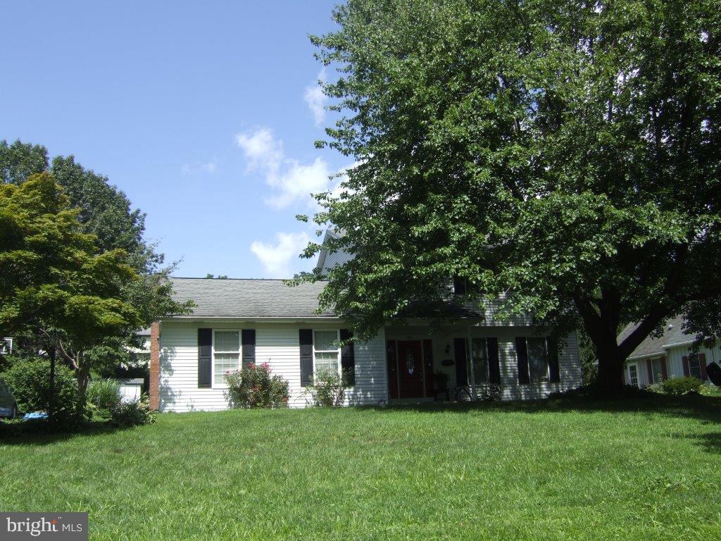 307 Delp Road Lancaster, PA 17601 - Photo 3 of 22 Gallery Image 3
