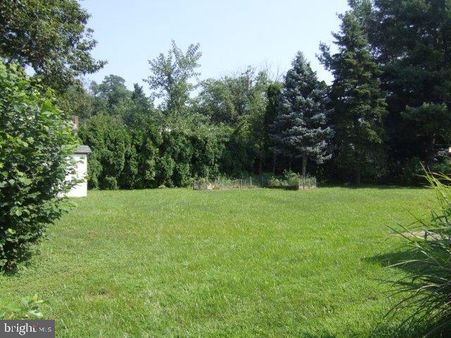 307 Delp Road Lancaster, PA 17601 - Photo 4 of 22 Gallery Image 4