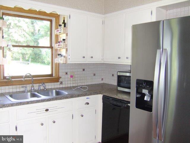 307 Delp Road Lancaster, PA 17601 - Photo 9 of 22 Gallery Image 9