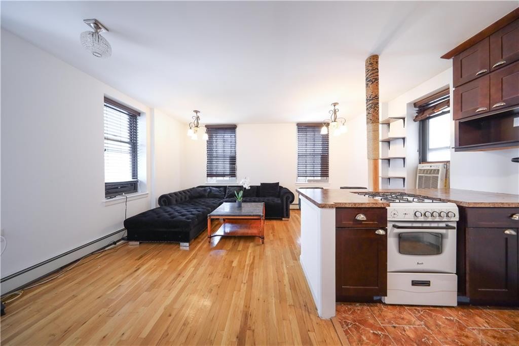 2090 Madison Avenue, Unit 4D Manhattan, NY 10037 - Photo 7 of 19 Photo 7