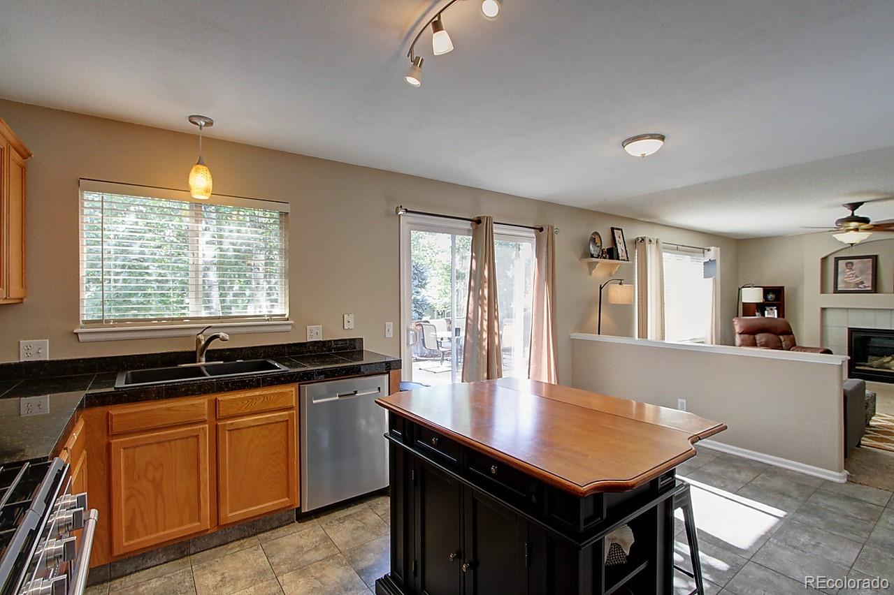 9416 High Cliffe Street Highlands Ranch, CO 80129 - Photo 6 of 29 Gallery Image 6