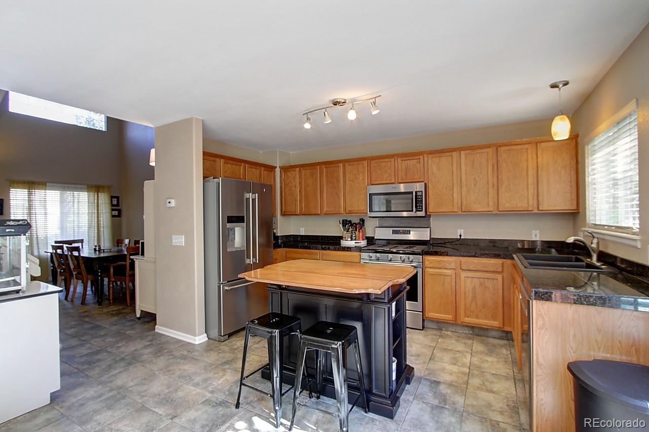 9416 High Cliffe Street Highlands Ranch, CO 80129 - Photo 8 of 29 Gallery Image 8