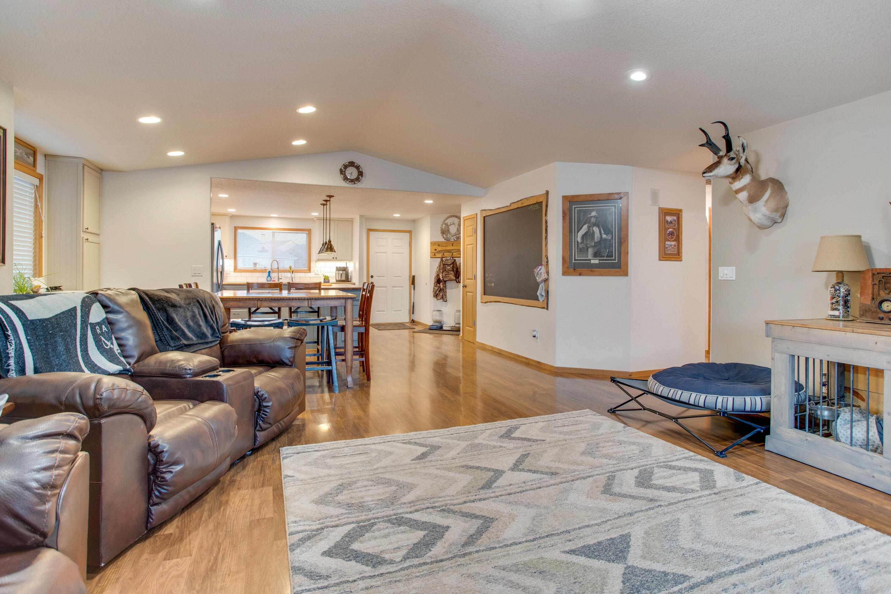394 Center Ridge Drive Culver, OR 97734 - Photo 10 of 31 mmayphoto-3033-mmayphoto-3039(2)