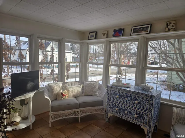 $169,900 | 310 North Ave B, Canton, IL 61520