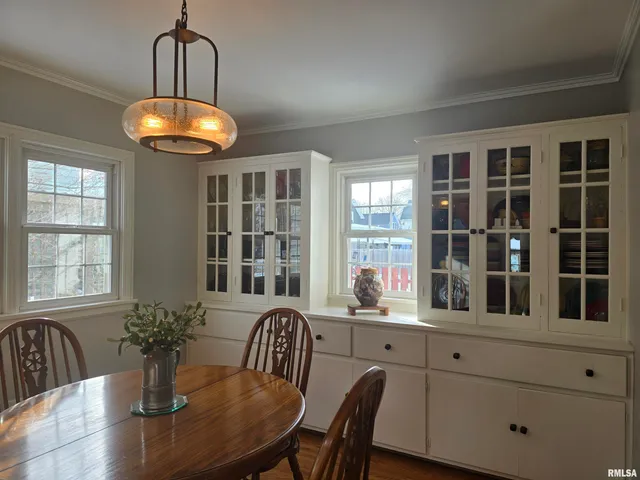 $169,900 | 310 North Ave B, Canton, IL 61520