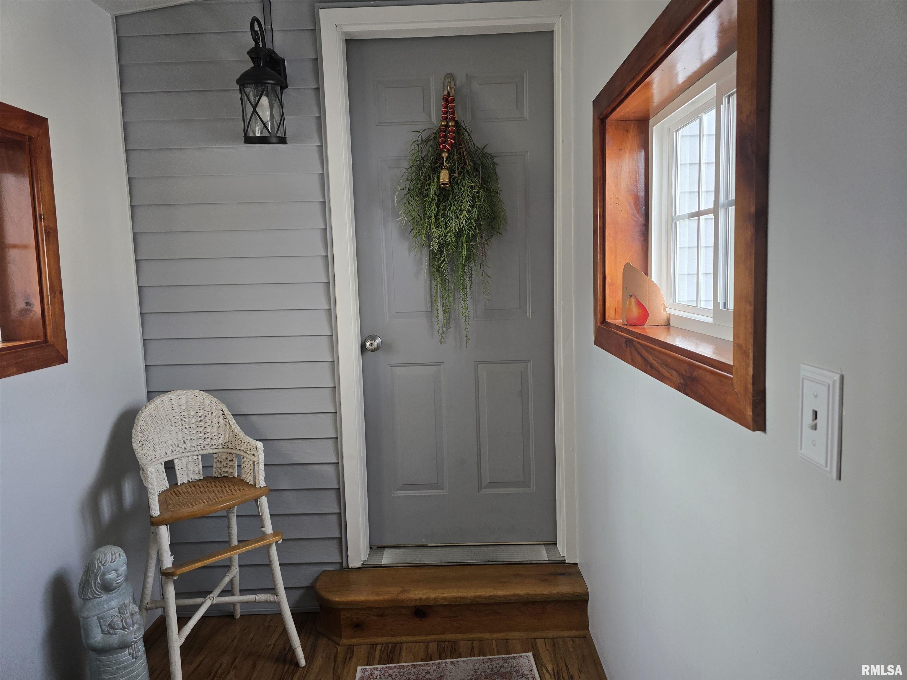 310 North Ave B Canton, IL 61520 - Photo 37 of 77