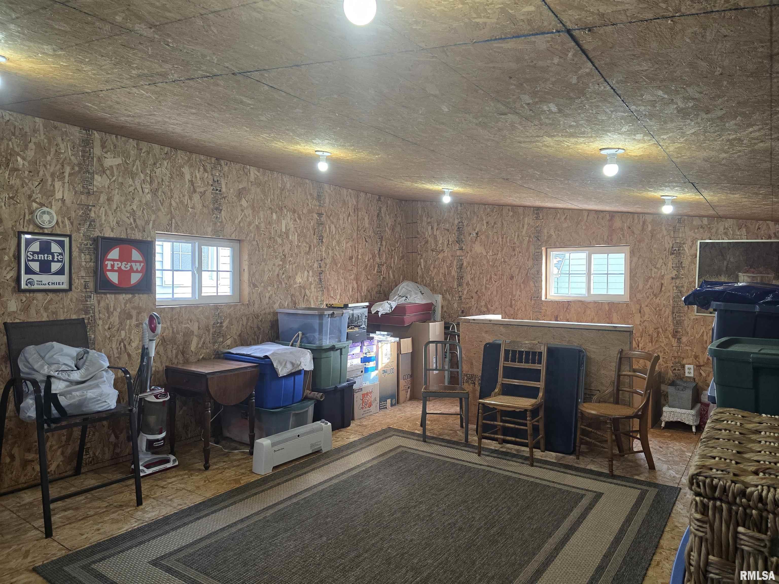 310 North Ave B Canton, IL 61520 - Photo 39 of 77