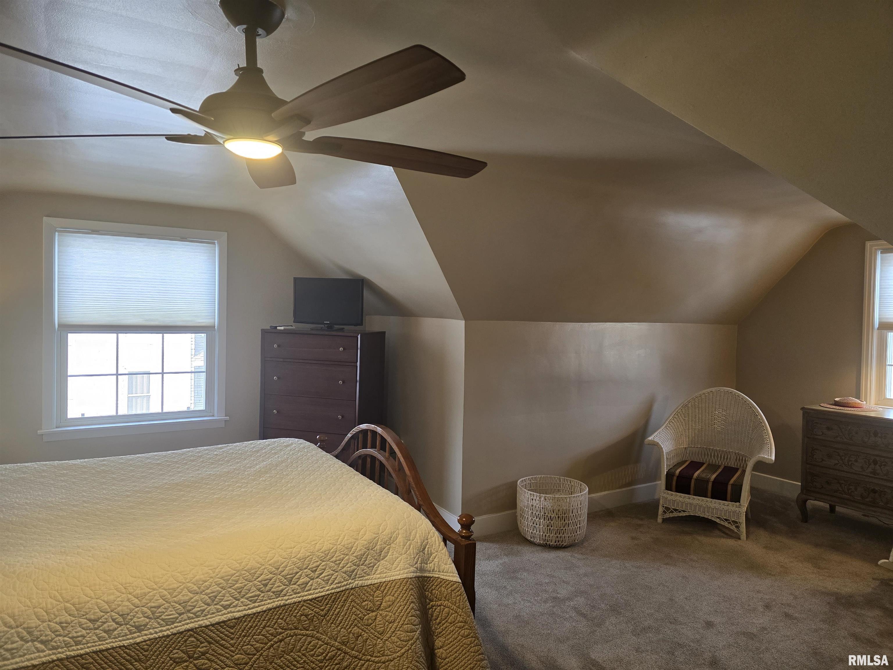 310 North Ave B Canton, IL 61520 - Photo 45 of 77