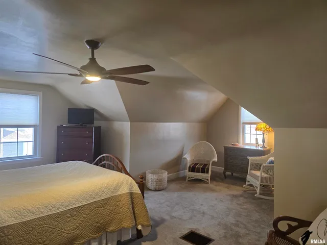 $169,900 | 310 North Ave B, Canton, IL 61520