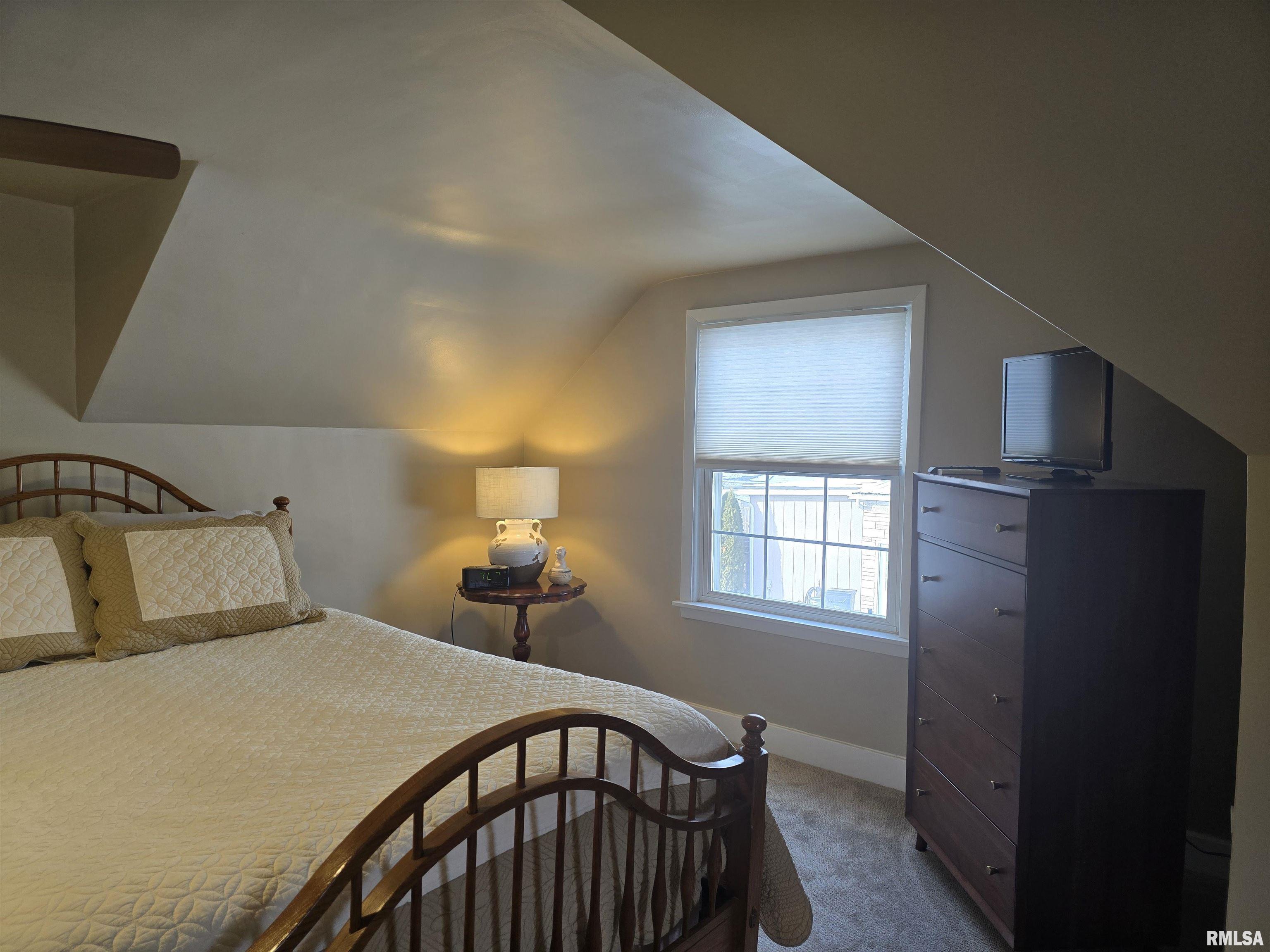 310 North Ave B Canton, IL 61520 - Photo 47 of 77