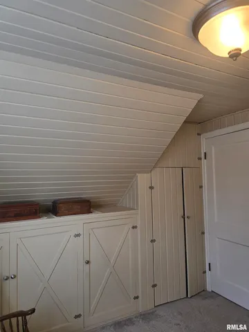 $169,900 | 310 North Ave B, Canton, IL 61520