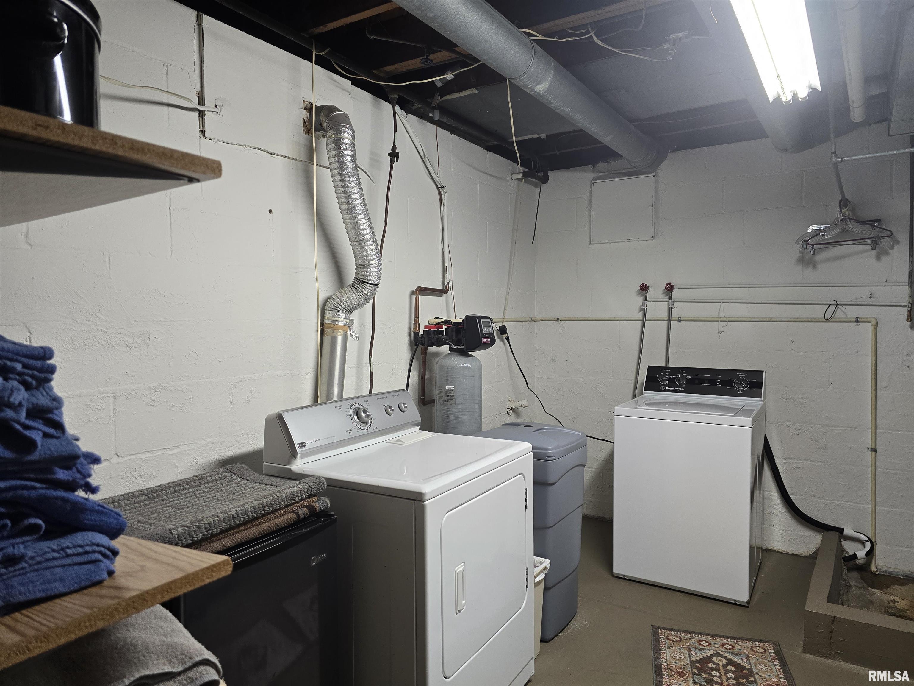 310 North Ave B Canton, IL 61520 - Photo 69 of 77