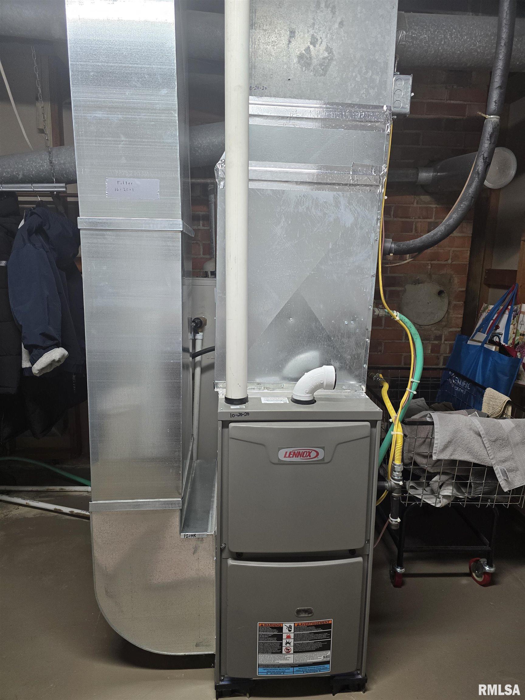 310 North Ave B Canton, IL 61520 - Photo 72 of 77