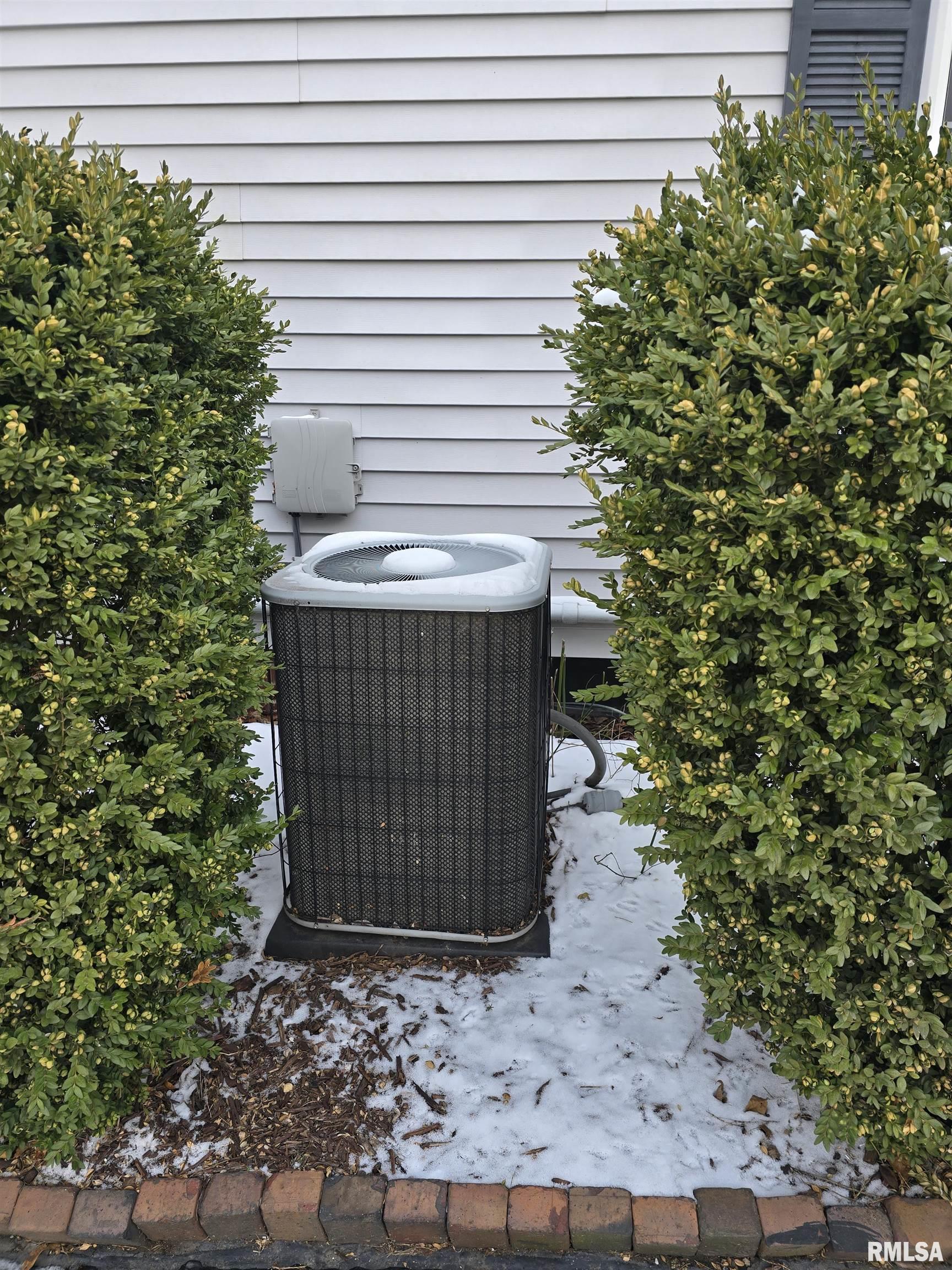 310 North Ave B Canton, IL 61520 - Photo 73 of 77