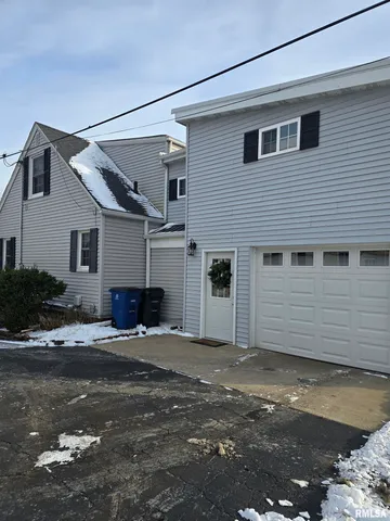 $169,900 | 310 North Ave B, Canton, IL 61520