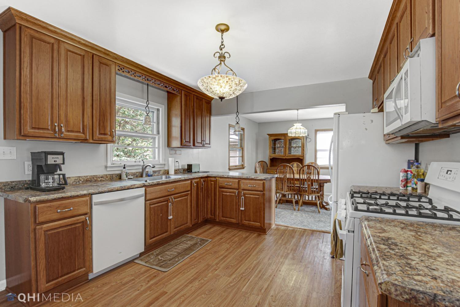 1831 North Rensselaer Street Griffith, IN 46319 - Photo 6 of 21 1500x1000