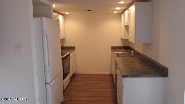 1620 North Wilmot Road, Unit M103 Tucson, AZ 85712 - Photo 3 of 18