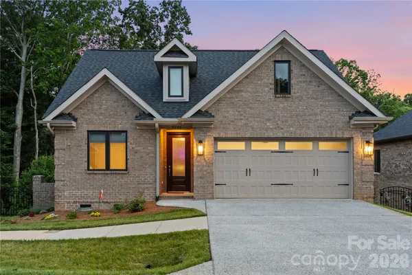 $570,000 | 5106 Silver Trce Lane, Denver, NC 28037