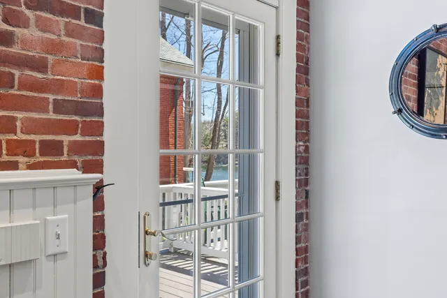 $875,000 | 6 Quartermaster Court, Portland, ME 04109