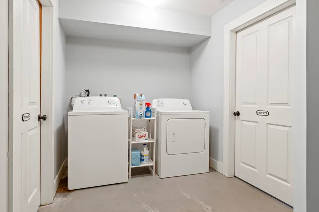 $875,000 | 6 Quartermaster Court, Portland, ME 04109