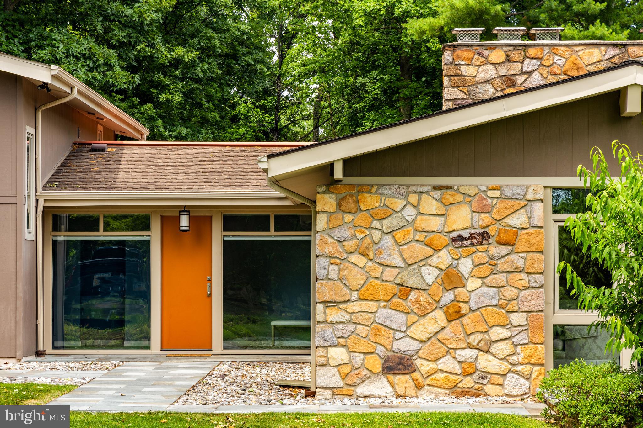 315 Edgehill Road Wayne, PA 19087 - Photo 3 of 33