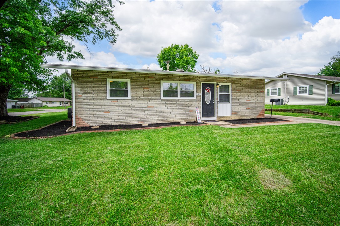 1189 Share Drive Riverside, OH 45432 - Photo 2 of 33