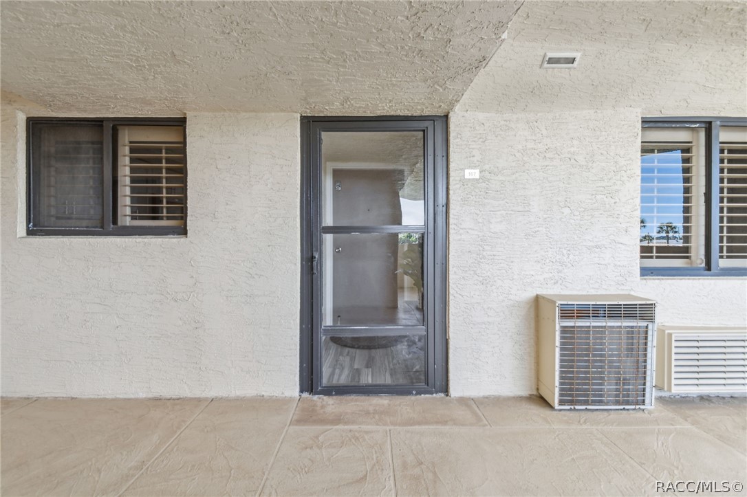 6009 Sea Ranch Drive, Unit 107 Hudson, FL 34667 - Photo 2 of 100