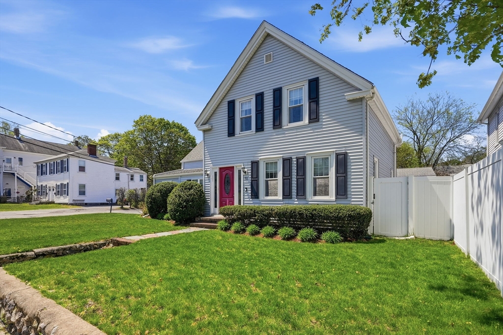 31 Walnut Street Dedham, MA 02026 - Photo 1 of 34