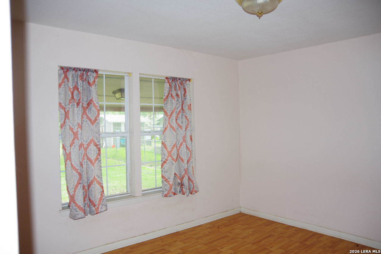 546 Rice Road San Antonio, TX 78220 - Photo 8 of 11