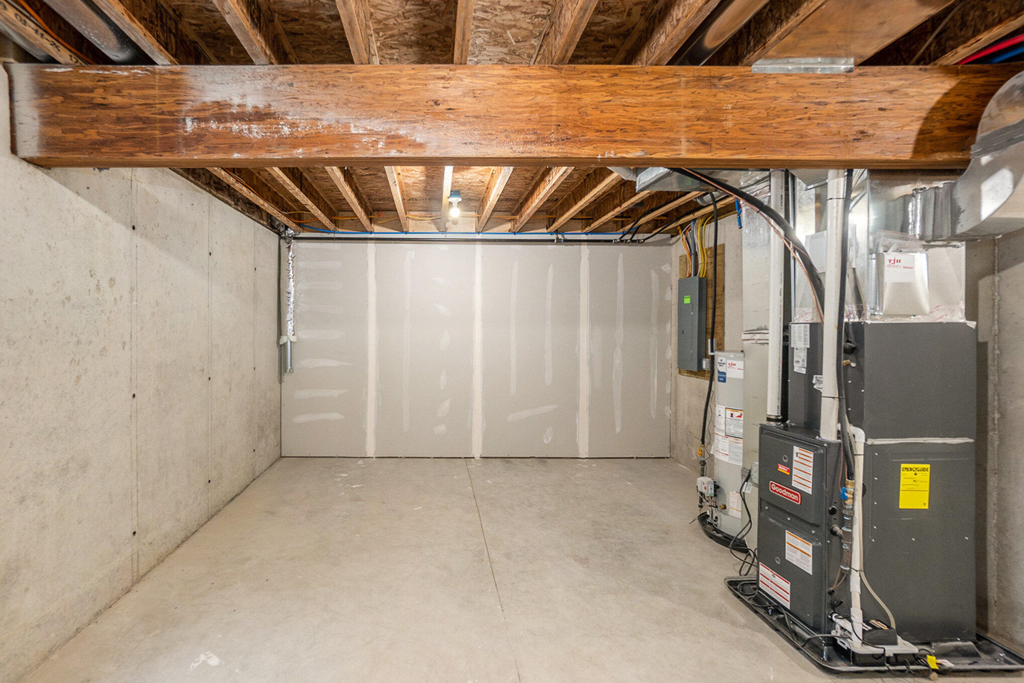 887 Rex Street Fremont, MI 49412 - Photo 15 of 19 017_dsc04281_917