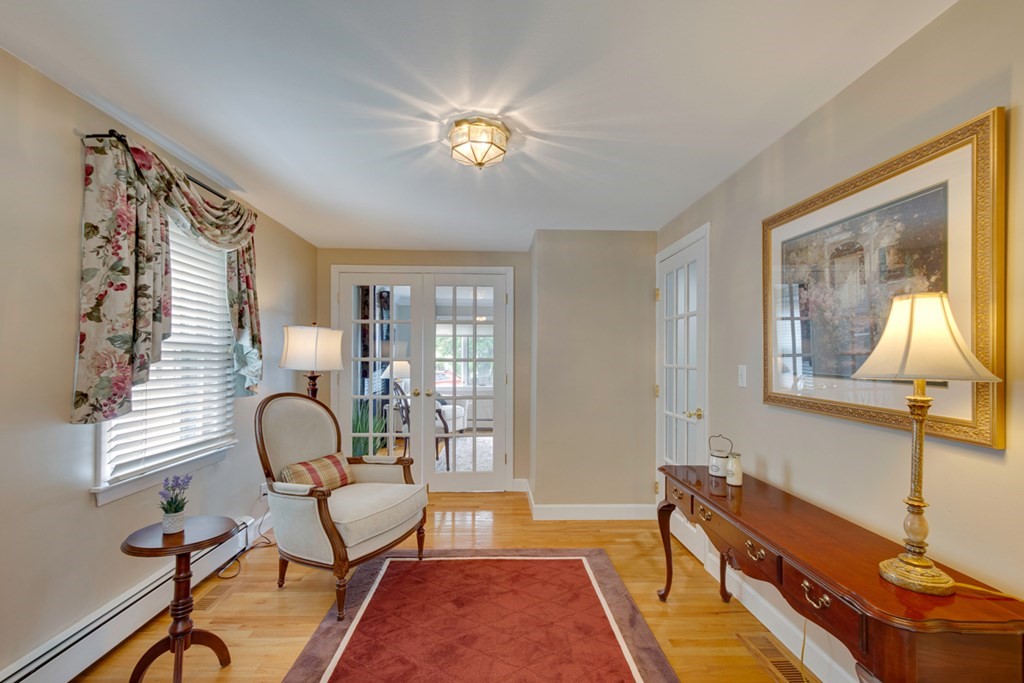 8 Frances Road Woburn, MA 01801 - Photo 11 of 33