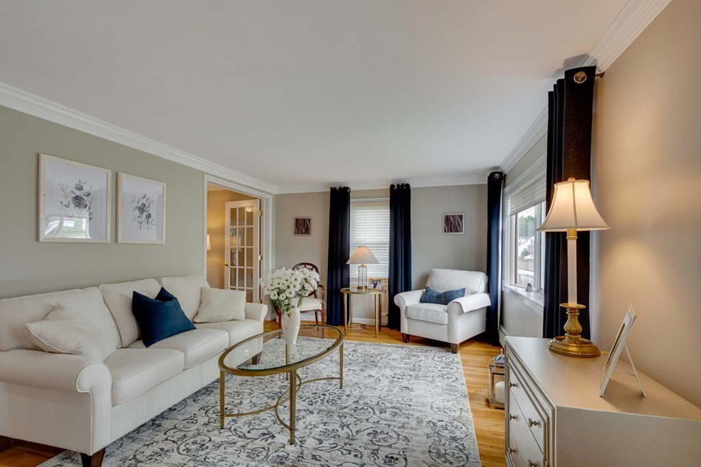 8 Frances Road Woburn, MA 01801 - Photo 15 of 33