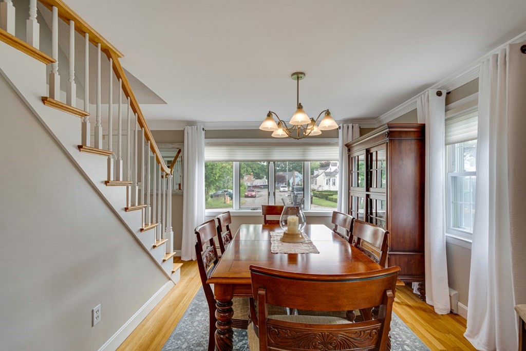 8 Frances Road Woburn, MA 01801 - Photo 6 of 33