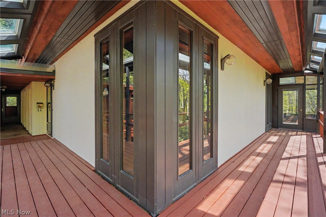 12376 Heath Road Chesterland, OH 44026 - Photo 40 of 50 Wrap around deck