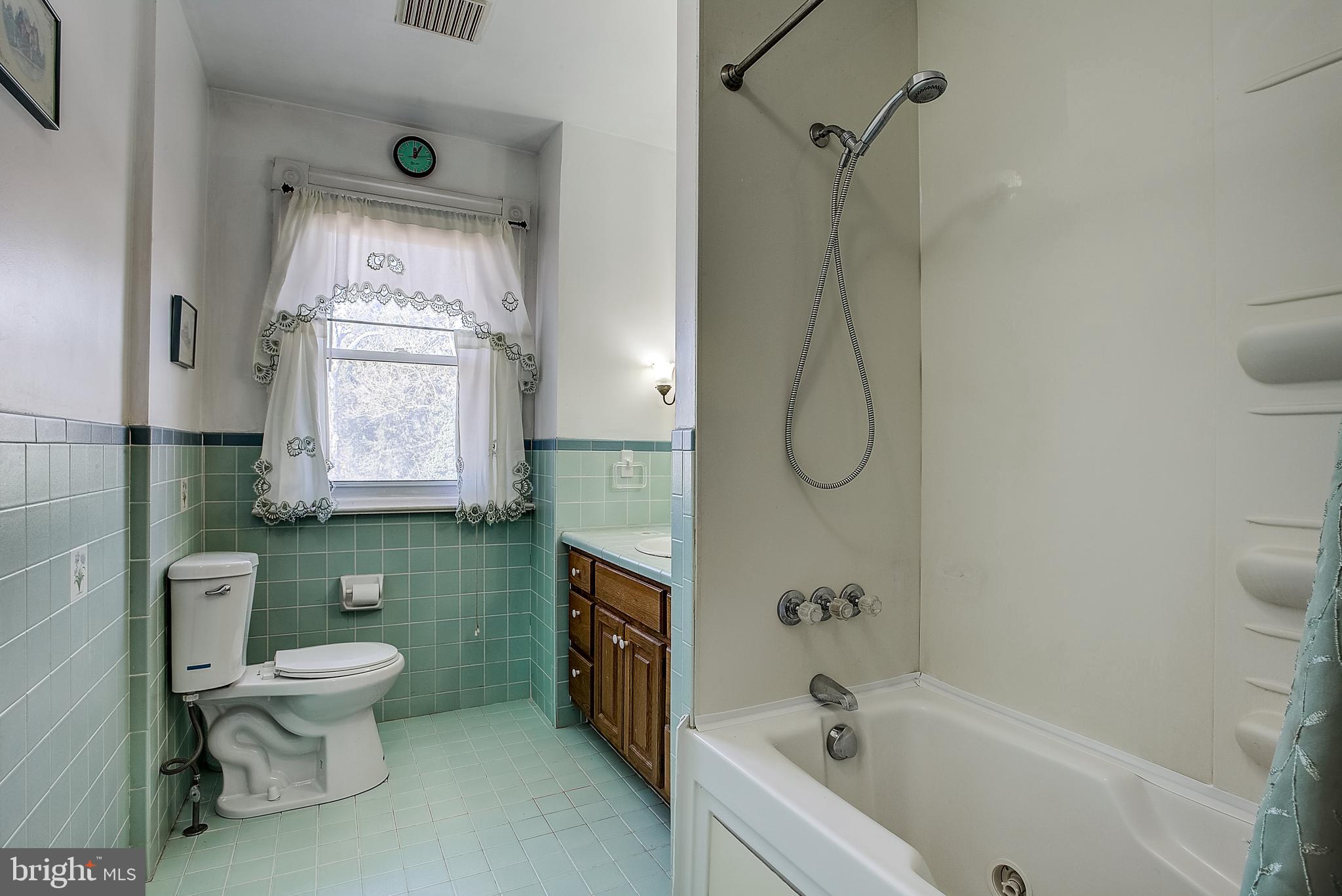19 Perdicaris Place Trenton, NJ 08618 - Photo 23 of 35 Gallery Image 23
