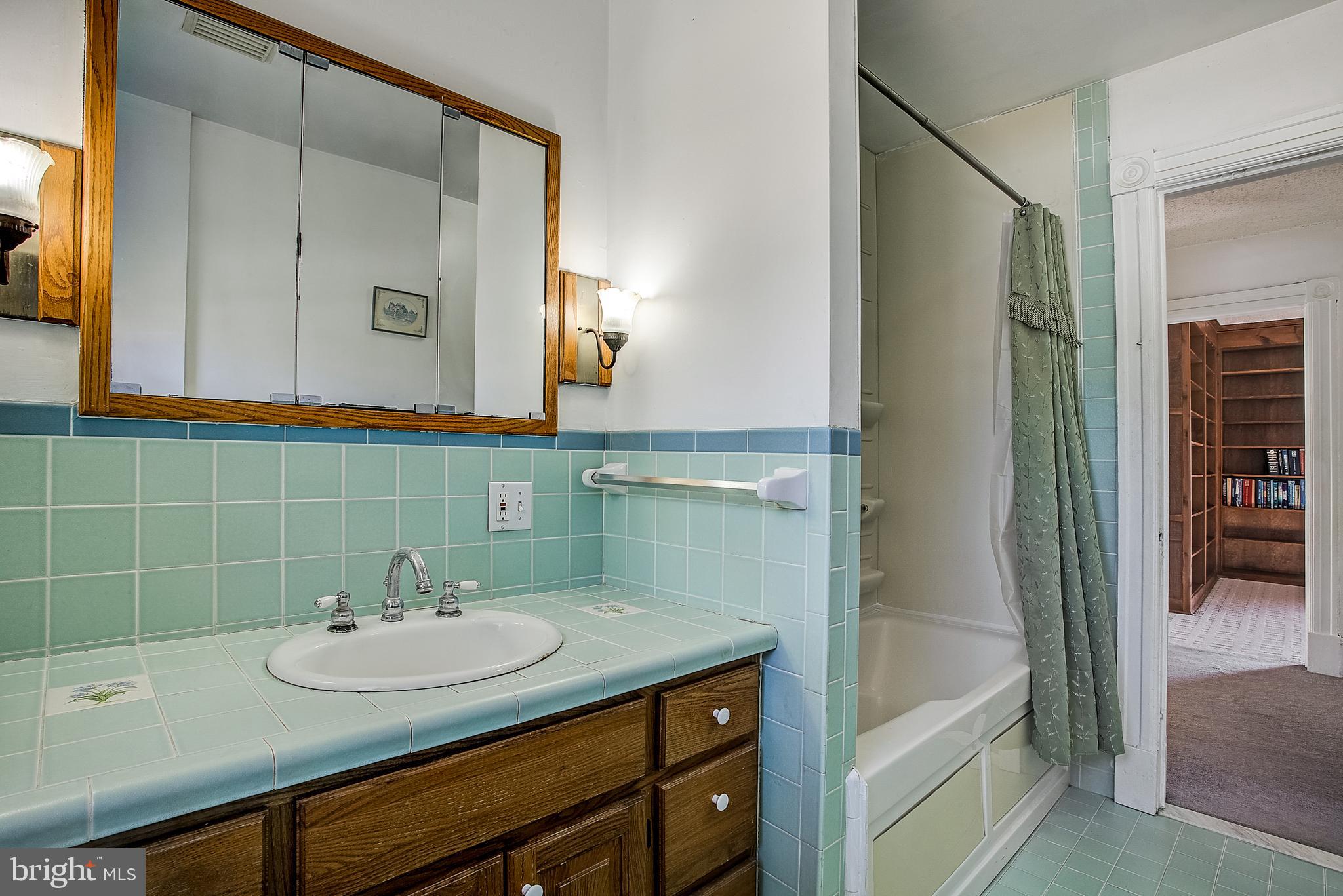 19 Perdicaris Place Trenton, NJ 08618 - Photo 24 of 35 Gallery Image 24
