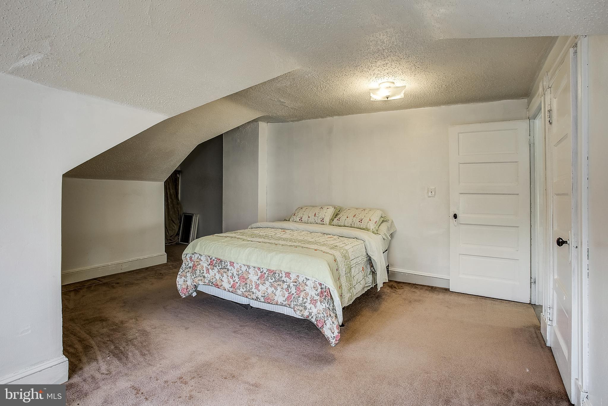 19 Perdicaris Place Trenton, NJ 08618 - Photo 26 of 35 Gallery Image 26