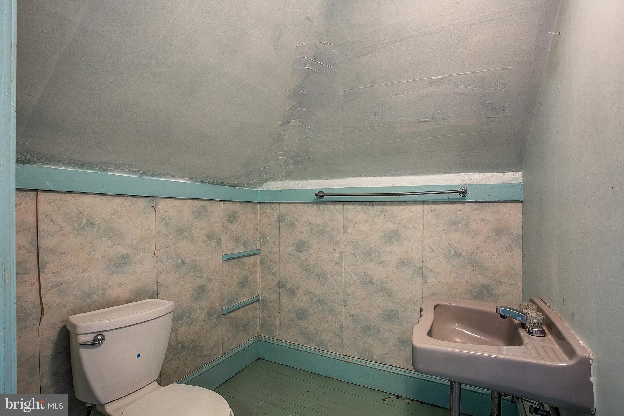 19 Perdicaris Place Trenton, NJ 08618 - Photo 29 of 35 Gallery Image 29