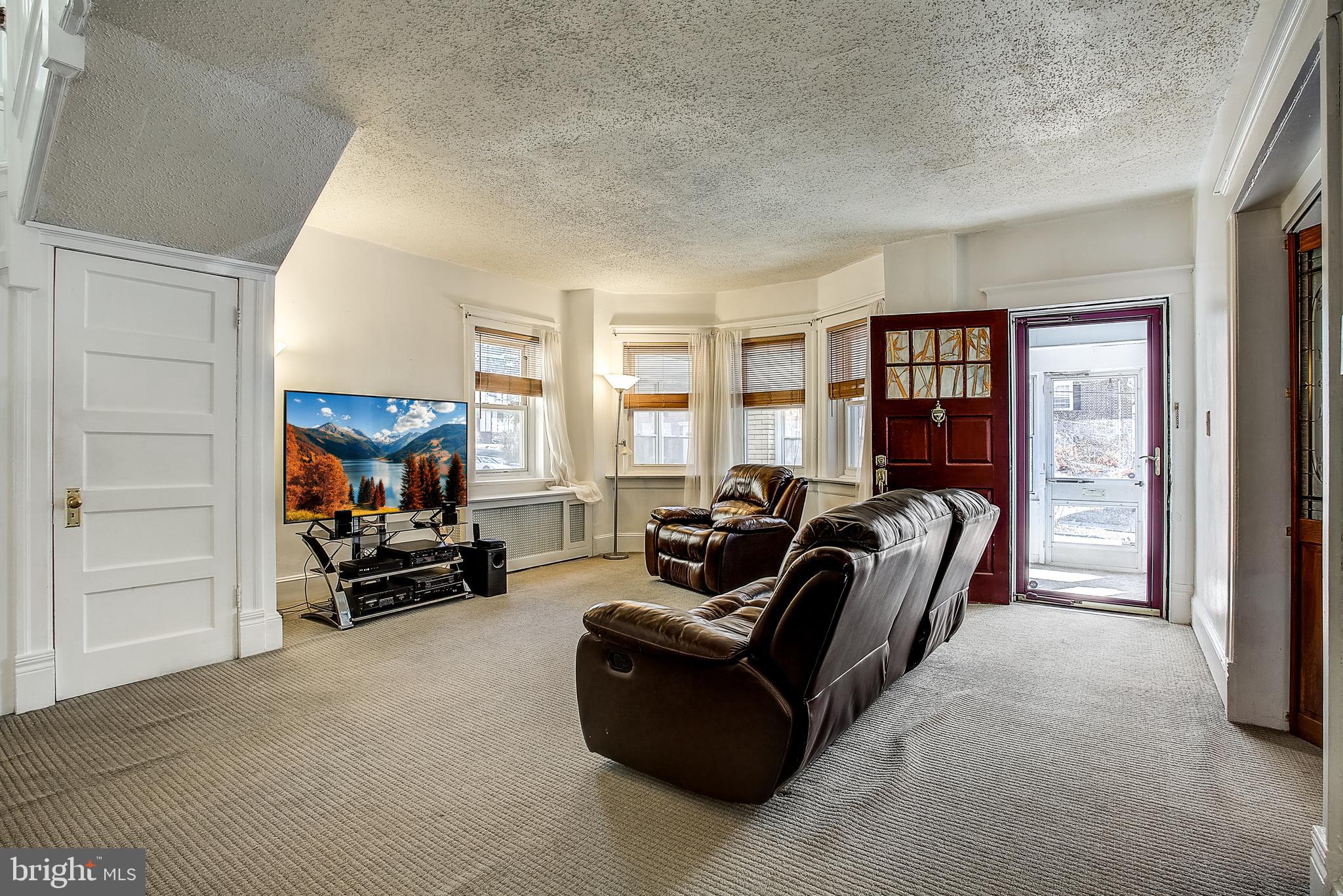 19 Perdicaris Place Trenton, NJ 08618 - Photo 9 of 35 Gallery Image 9