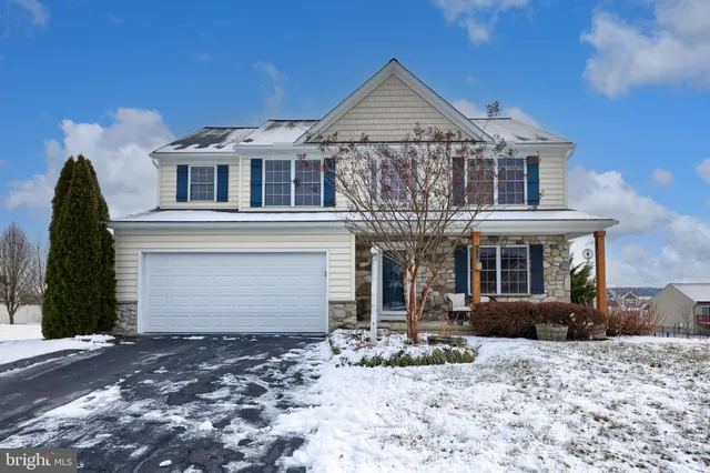 $429,000 | 385 Torrey Pines Drive, Mount Wolf, PA 17347