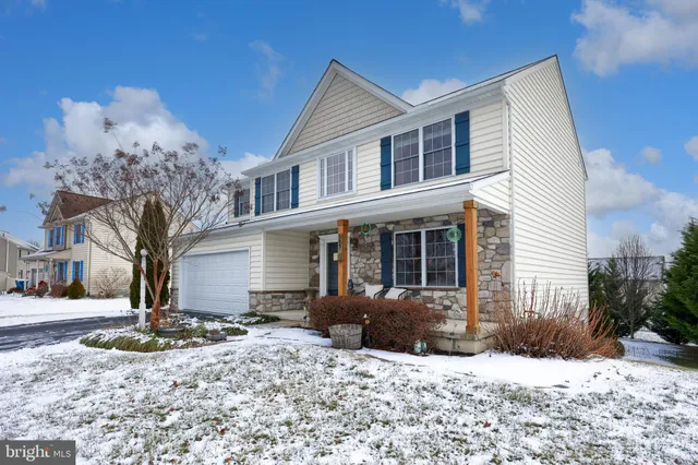 $429,000 | 385 Torrey Pines Drive, Mount Wolf, PA 17347