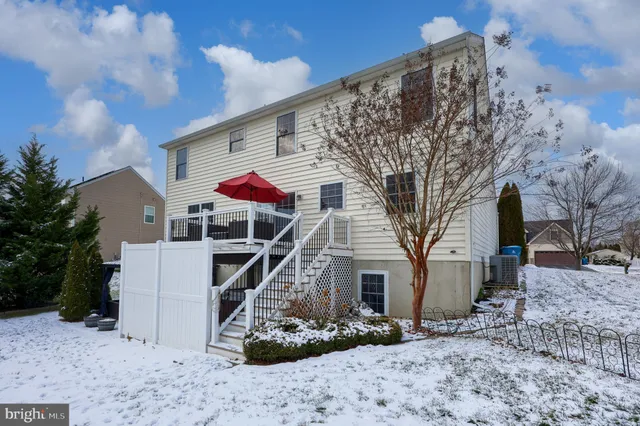 $429,000 | 385 Torrey Pines Drive, Mount Wolf, PA 17347