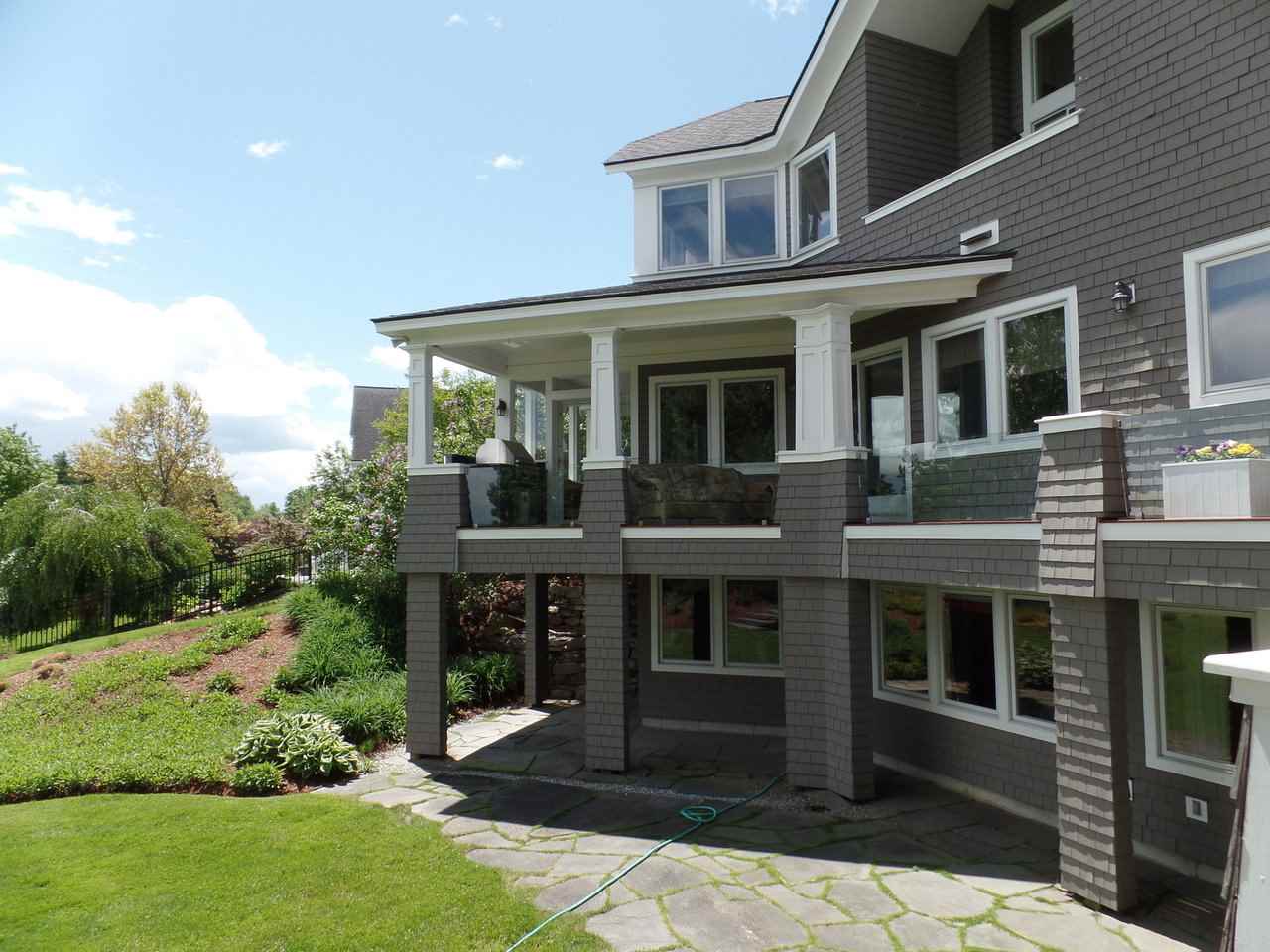 6 Park Road South Burlington, VT 05403 - Photo 2 of 40