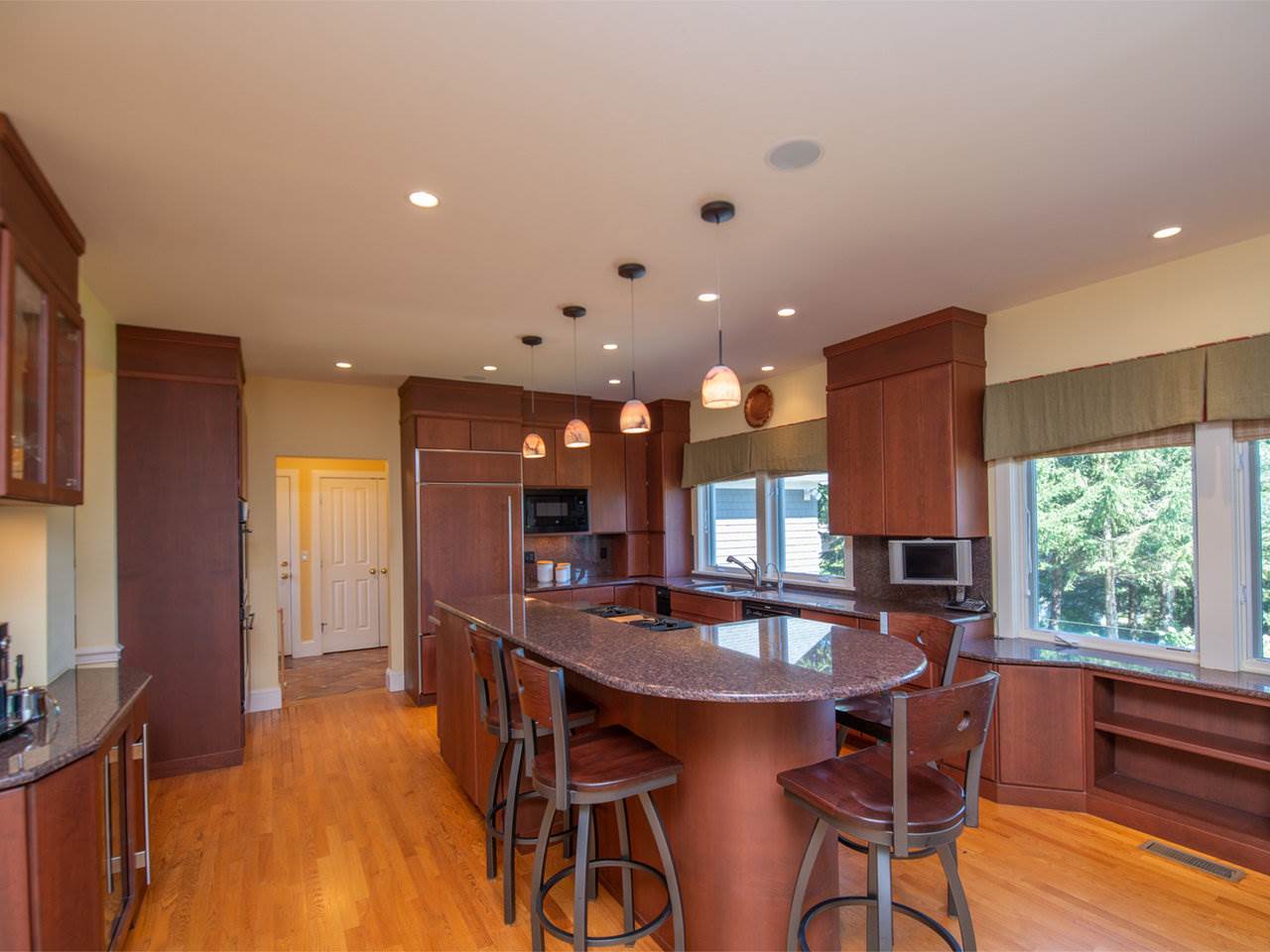 6 Park Road South Burlington, VT 05403 - Photo 9 of 40