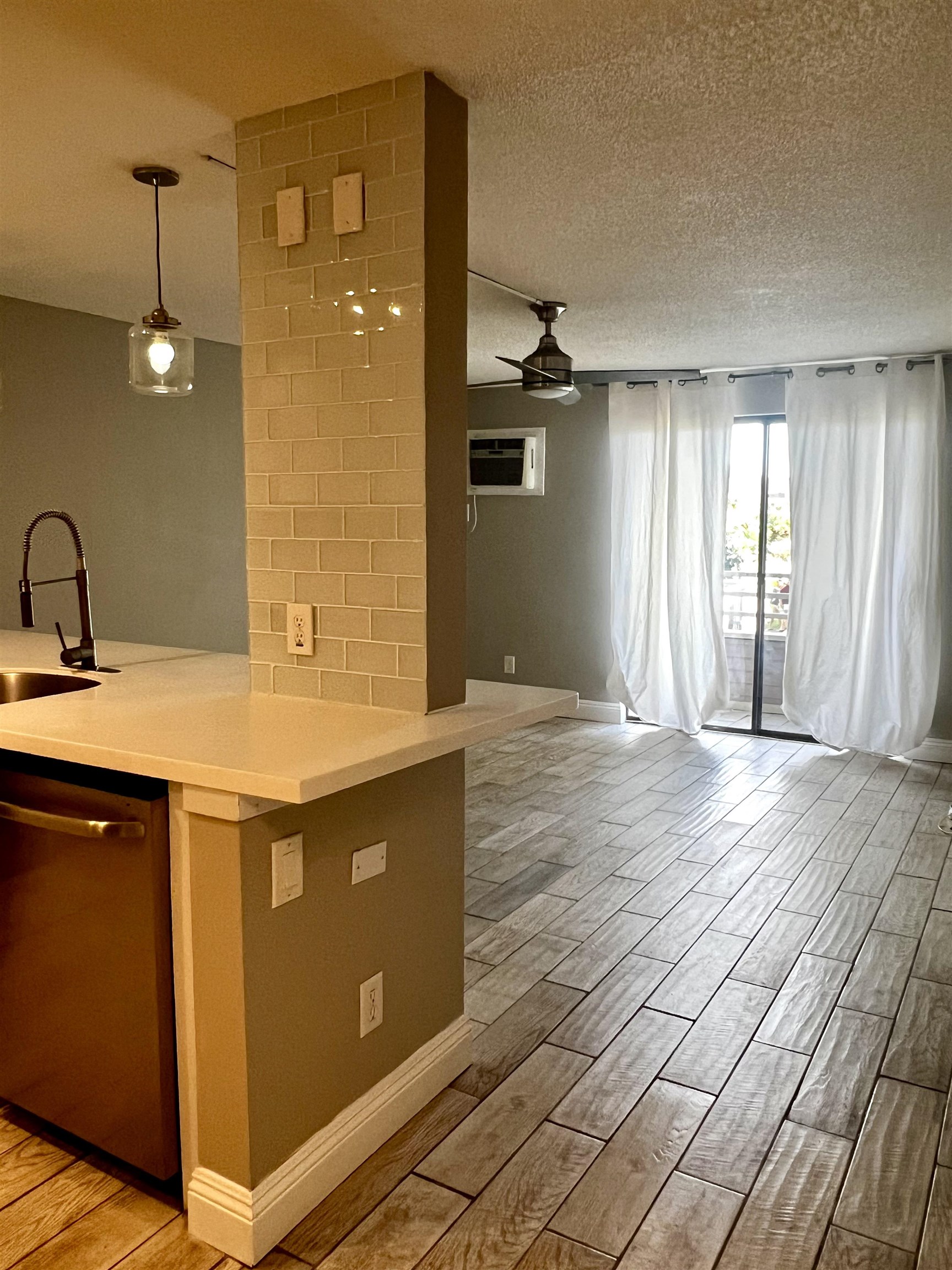 2747 South Kihei Road, Unit B101 Kihei, HI 96753 - Photo 30 of 38 a view of a bathroom with a sink and a mirror