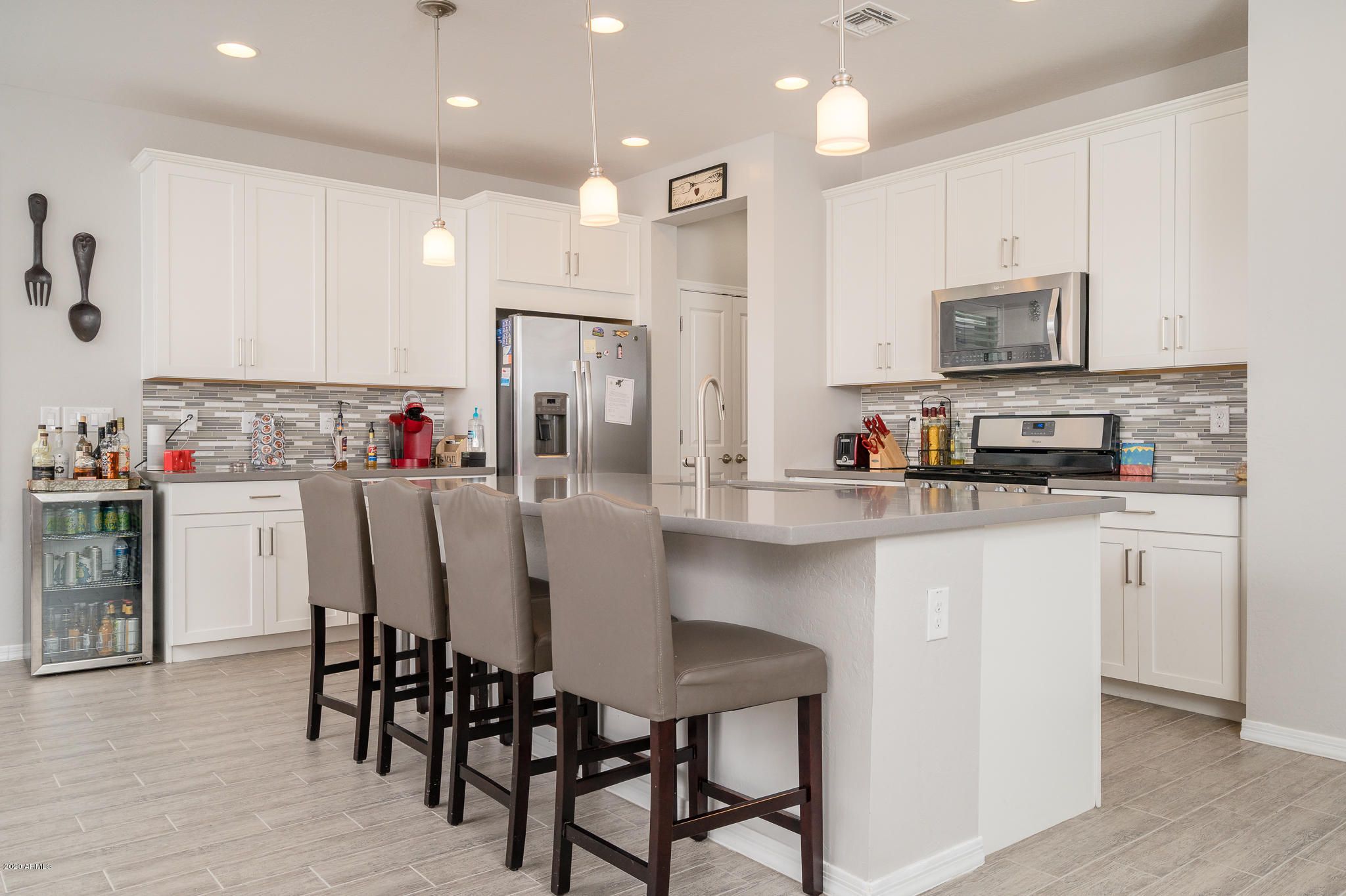 14436 West Wethersfield Road Surprise, AZ 85379 - Photo 6 of 33 04_Kitchen-01