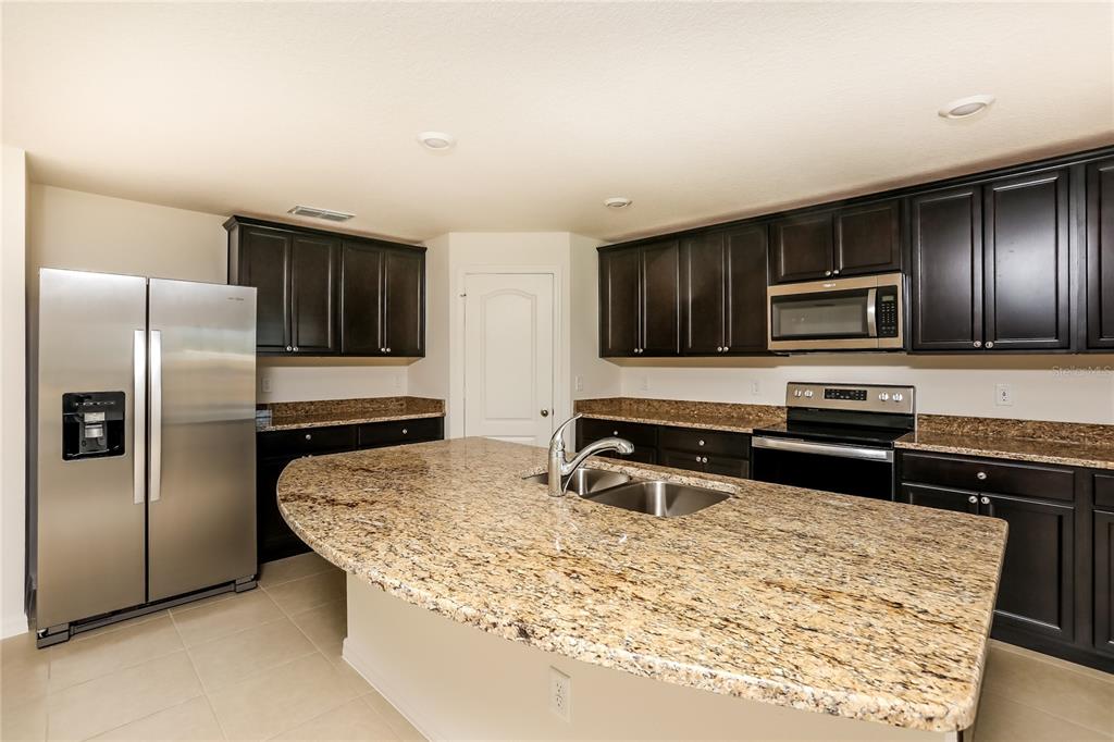 35681 Rose Moss Avenue Leesburg, FL 34788 - Photo 5 of 16