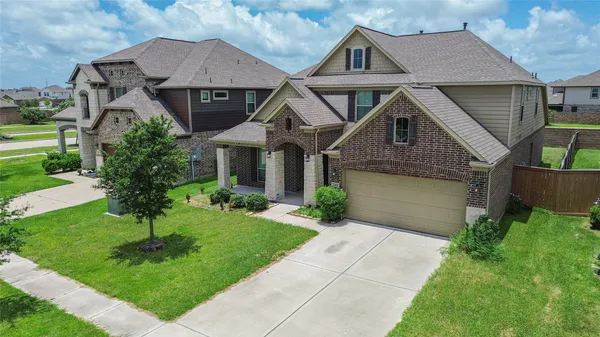 $480,000 | 2409 Lake Mist Drive, Texas City, TX 77568